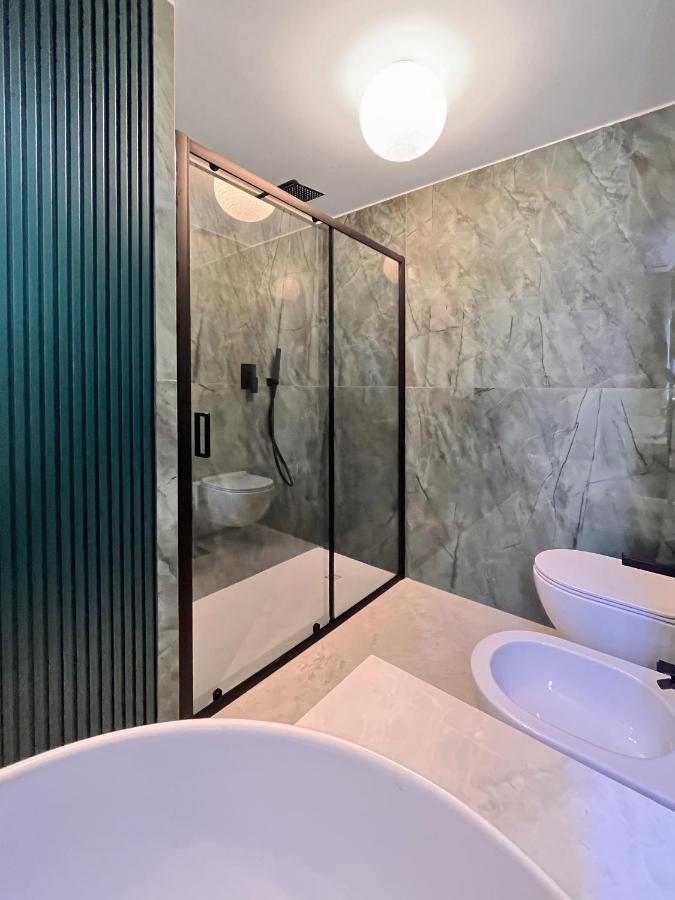 Yls Luxury Suites Milan Bagian luar foto